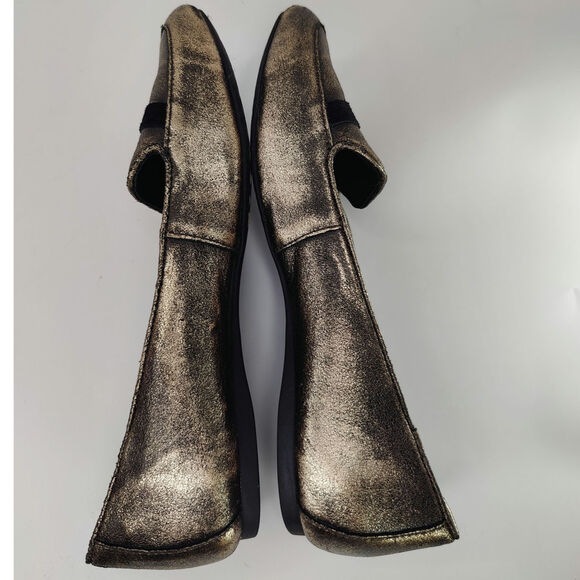 Gold born Pointed toe flats sz 6 - Picture 5 of 8